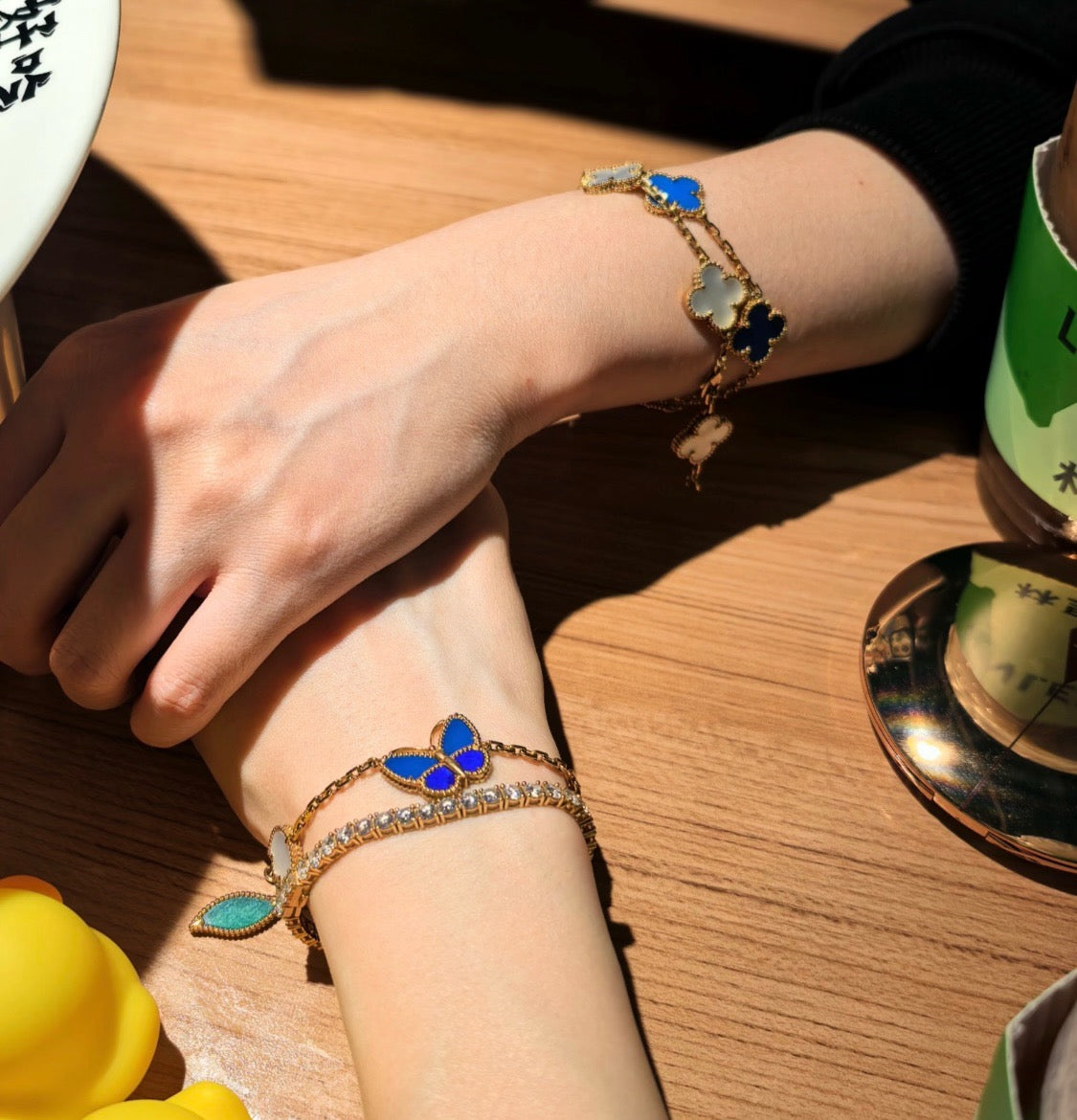 LUCKY SPRING BUTTERFLY 5 MOTIF BRACELET