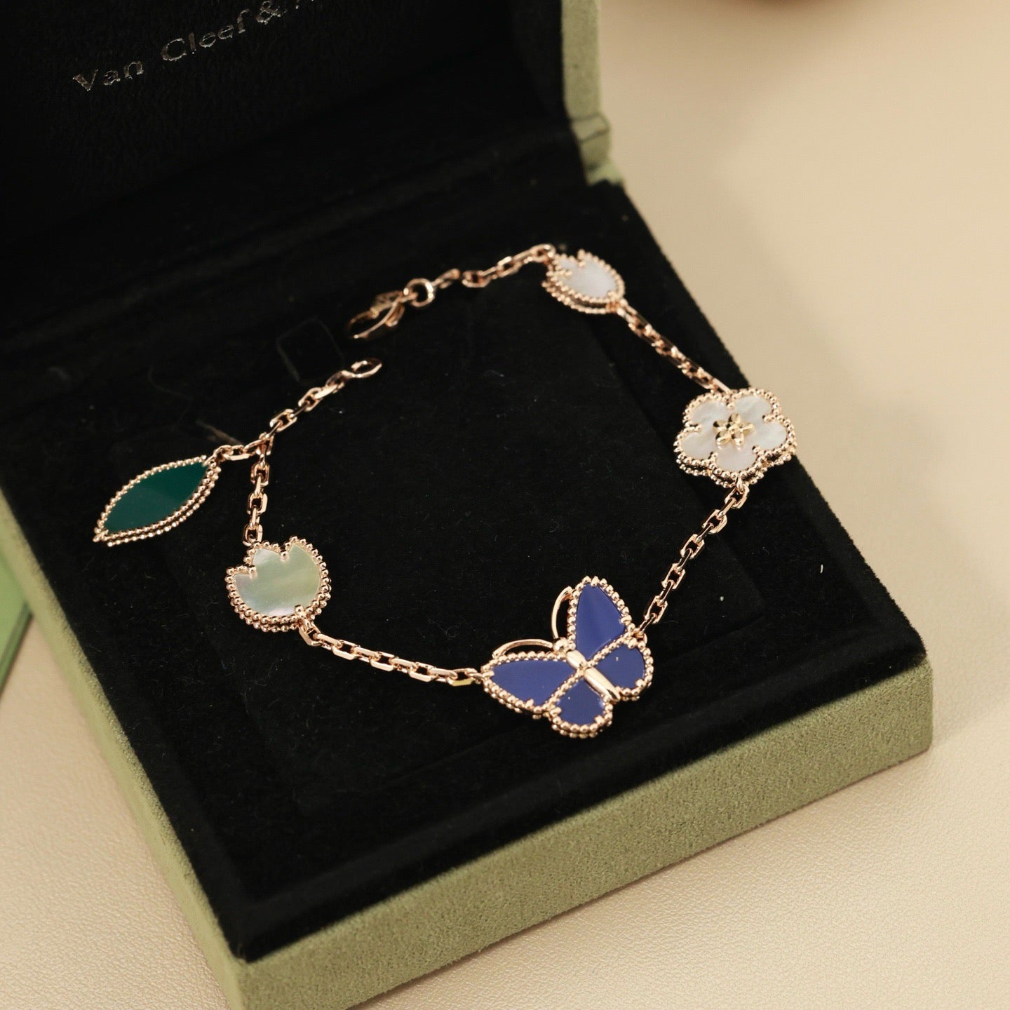 LUCKY SPRING BUTTERFLY 5 MOTIF BRACELET