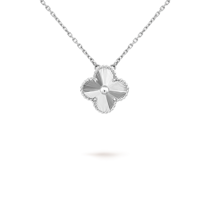 DIANA CLOVER 15MM LASER NECKLACE SILVER