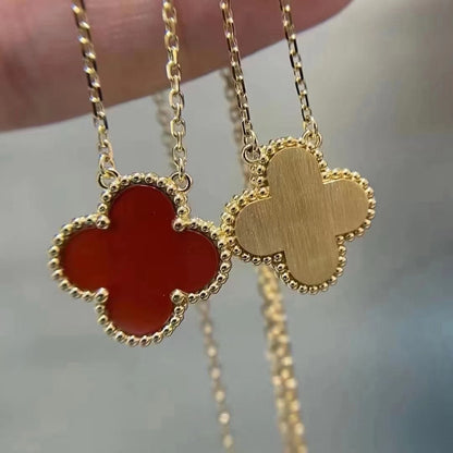 DIANA CLOVER 15MM CARNELIAN SINGLE FLOWER NECKLACE