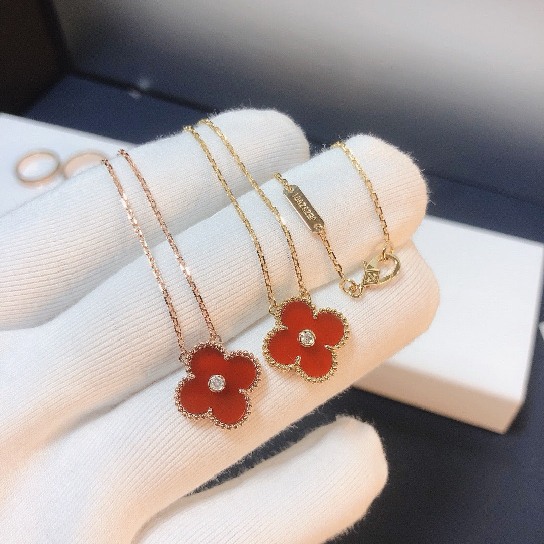 DIANA CLOVER 15MM DIAMOND CARNELIAN NECKLACE