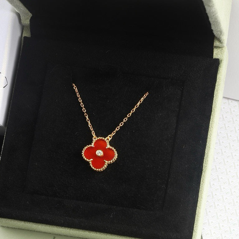DIANA CLOVER 15MM DIAMOND CARNELIAN NECKLACE