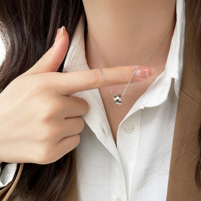 DIANA BEE MINI PEDANT DIAMOND NECKLACE