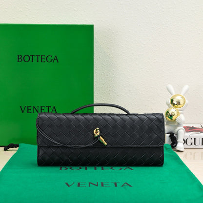 BV Long Clutch Andiamo With Handle 31cm Black Calfskin Ghw