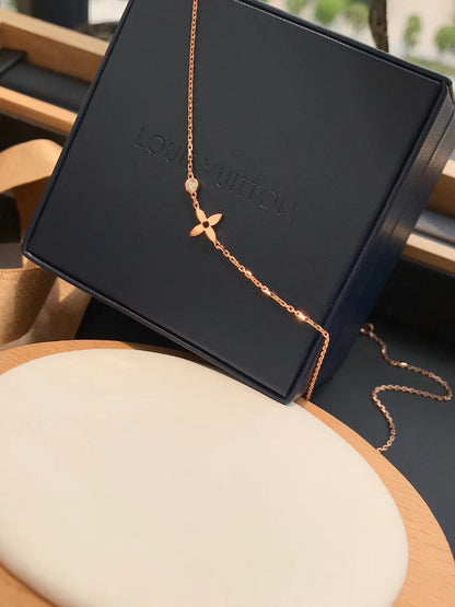 DIANA BLOSSOM PENDANT PINK GOLD AND DIAMOND