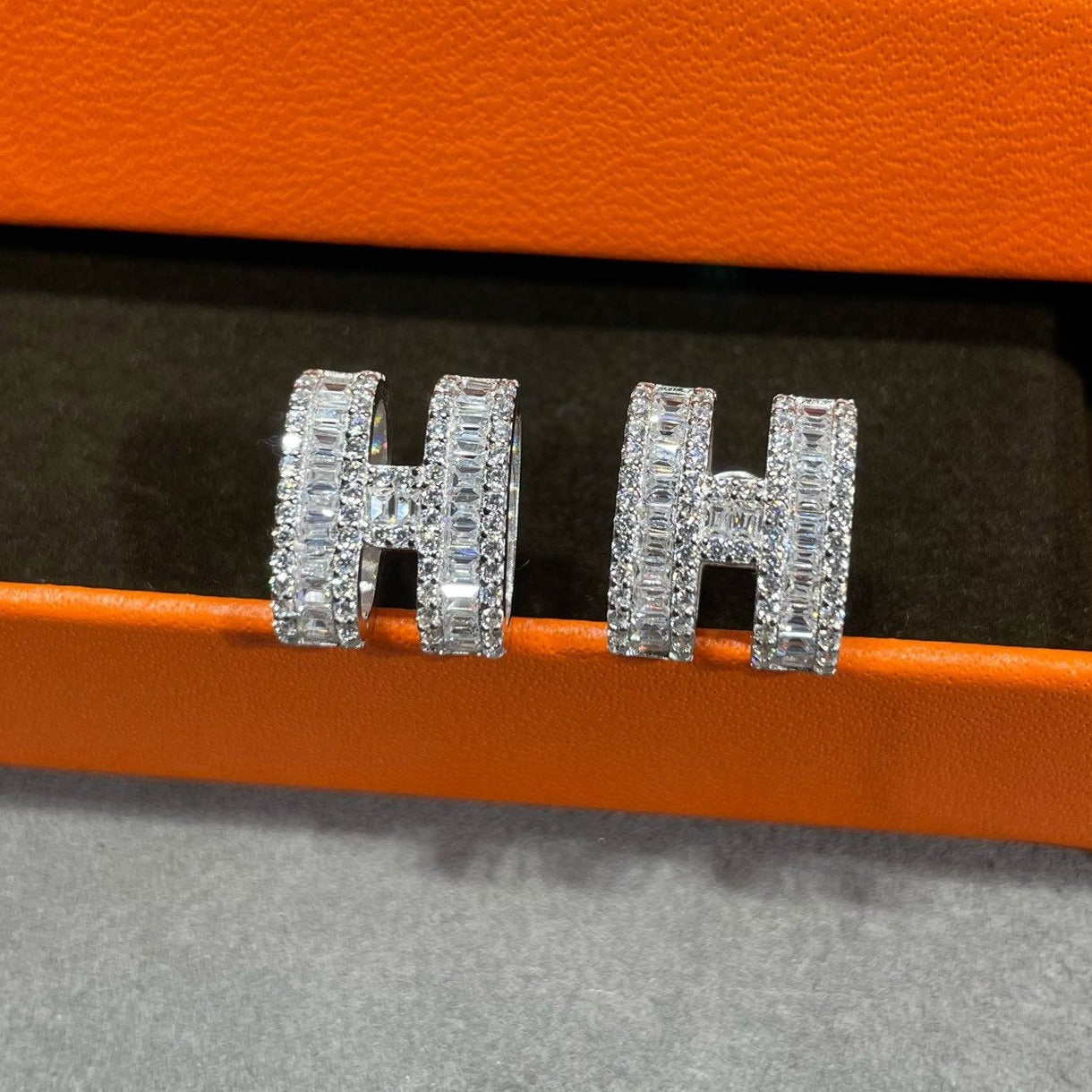 BOUCLES D'OREILLES DIANA H AVEC DIAMANTS ARGENTÉS
