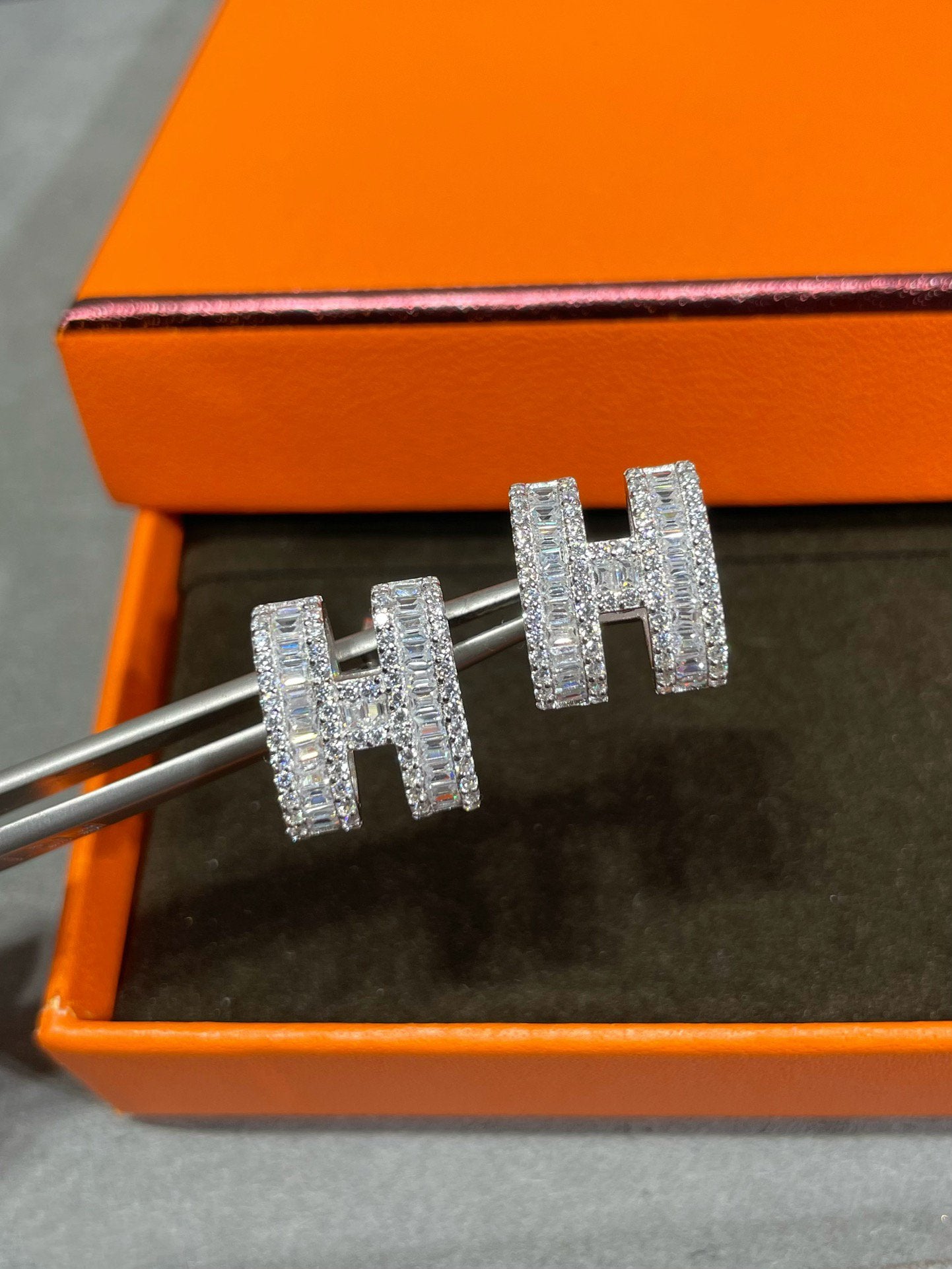 BOUCLES D'OREILLES DIANA H AVEC DIAMANTS ARGENTÉS
