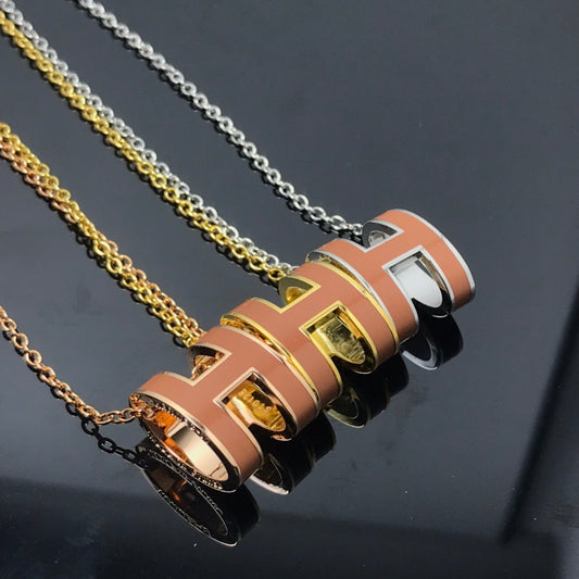 DIANA H NECKLACE BROWN
