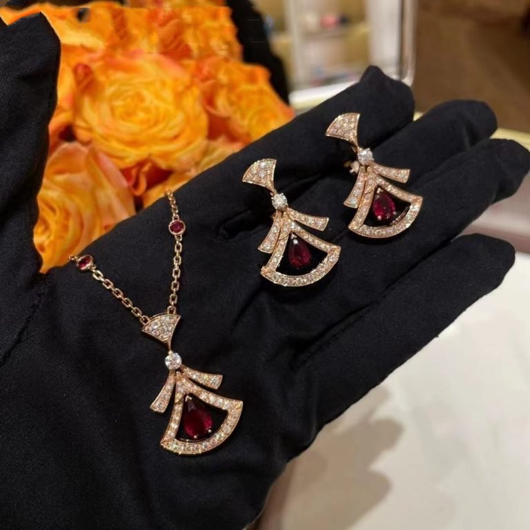 DIANA DREAM NECKLACE CARNELIAN DIAMOND PINK GOLD