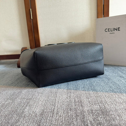 SMALL CABAS ANA?S CUIR TRIOMPHE 28 IN BLACK GRAINED CALFSKIN