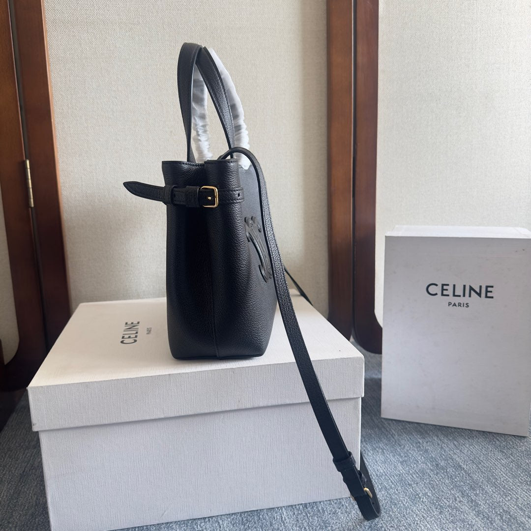 MINI CABAS ANA?S CUIR TRIOMPHE 20 IN BLACK GRAINED CALFSKIN