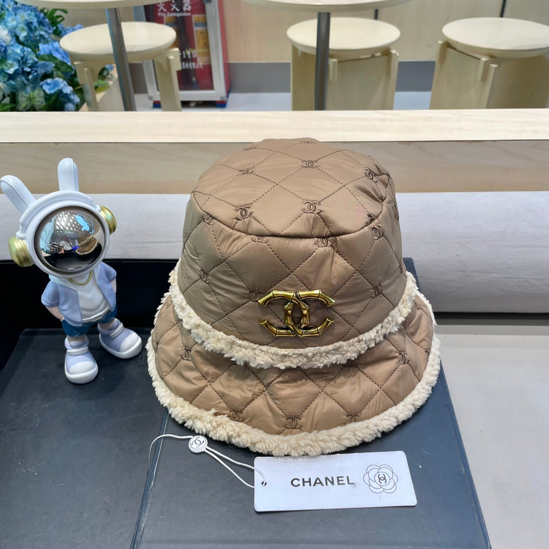 BUCKET HAT IN CAMEL BROWN LAMB WOOL AND THICK COTTON 431684