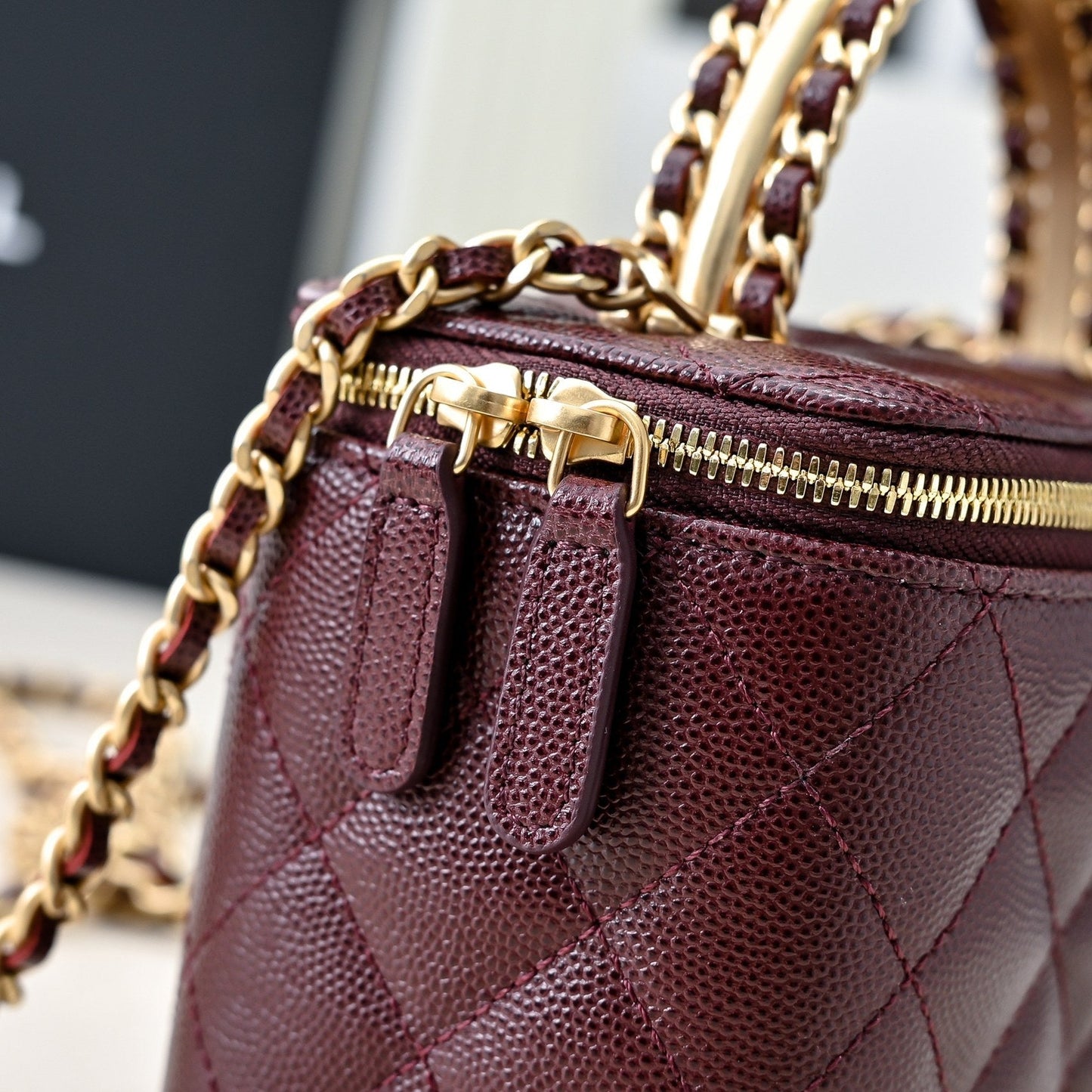CC 24A Vanity Top Handle 16cm Burgundy Grained Calfskin Gold Hardware