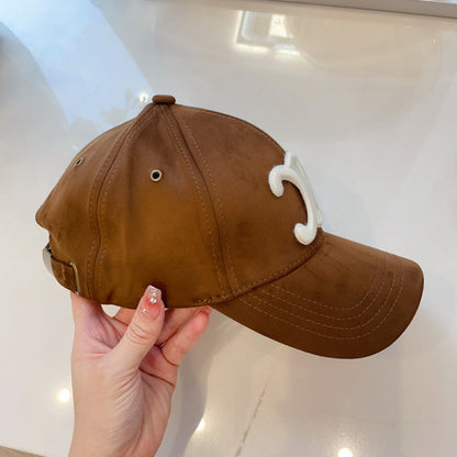 Celin Cap Brown Veau Velours 210394