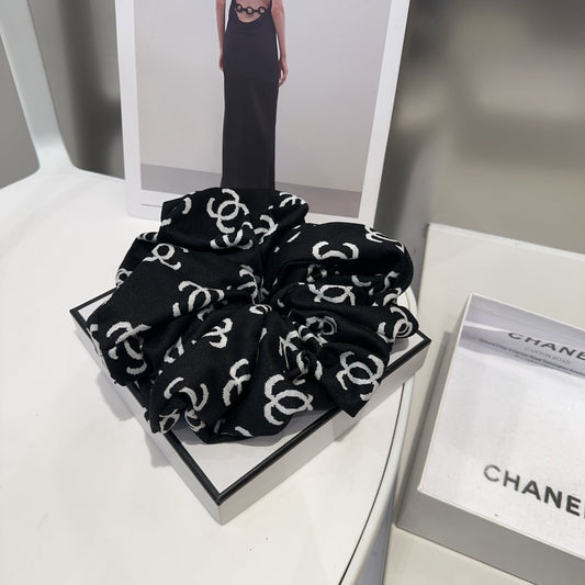 BLACK MONOGRAM FABRIC SCRUNCHIE 412544