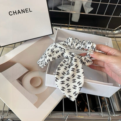BLACK MIX WHITE MONOGRAM SILK SCRUNCHIES 432896