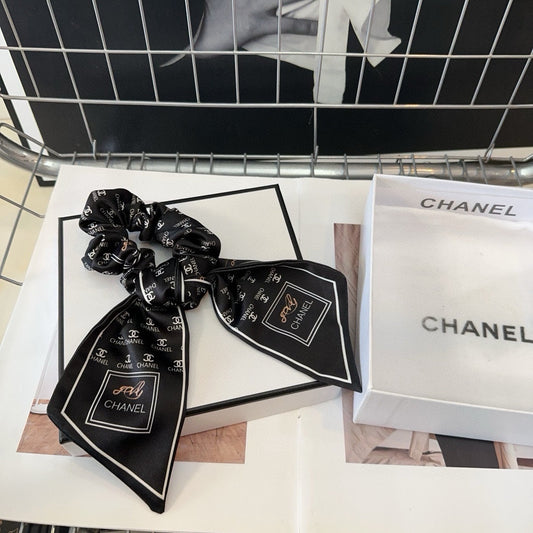 BLACK SILK SCRUNCHIES 432899