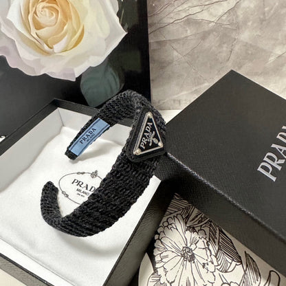 HAIRBAND IN BLACK KNITTED WOOL 381465