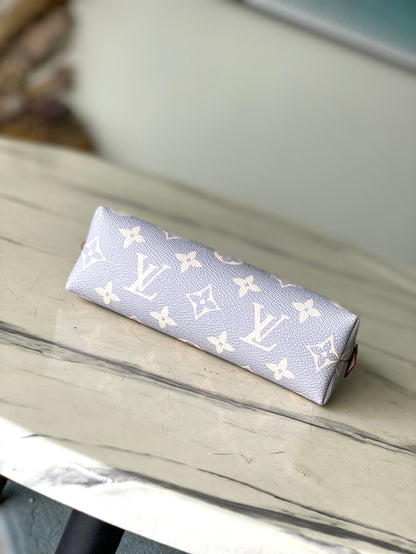 POCHETTE COSM¨¦TIQUE PM 19 IN GRAY CREAM MONOGRAM TRIANON CANVAS