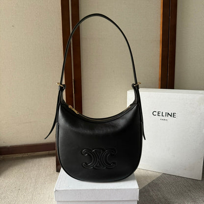 SMALL HELO?SE BAG CUIR 22 IN BLACK CALFSKIN EMBOSSED LOGO