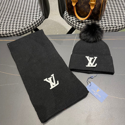SET SCARF AND HAT IN BLACK WOOL AND FOX FUR 414799