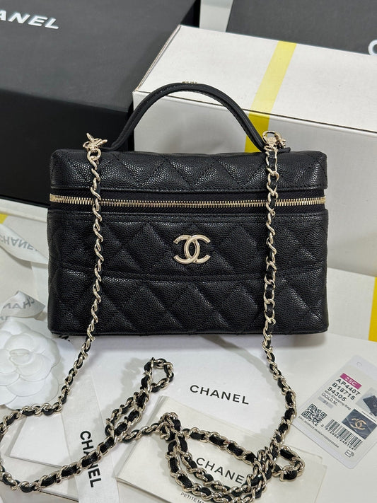 CC 25C Vanity Case 19.5cm Black Calfskin Silver Hardware 243640