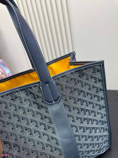 VILLETTE TOTE BAG 46 IN GREY GOYARDINE CANVAS