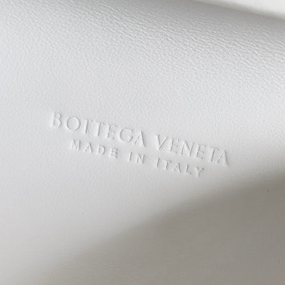 CLASSIC KNOT 20 IN WHITE LAMBSKIN