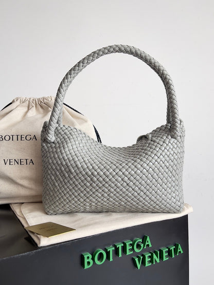 BV Tosca 27 Bag In Grey Calfskin 209074 Best Version