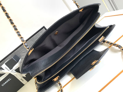 CC LARGE BAG 43 IN BLACK CALFSKIN