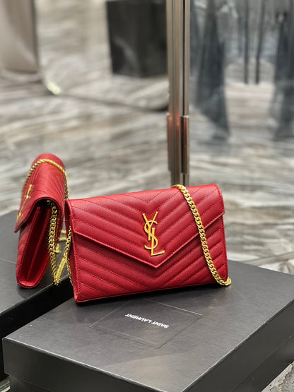 YL WOC 22 RED CHEVERON CAVIAR GOLD HARDWARE