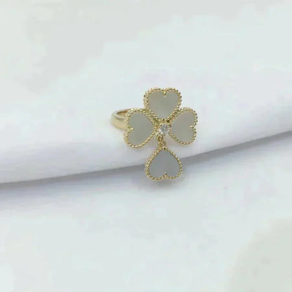 DIANA SWEET CLOVER WHITE MOP RING