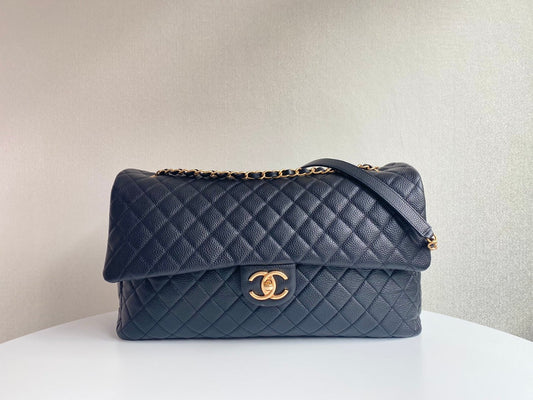 FLAP BAG 46CM GOLD HARDWARE BLACK CALFSKIN
