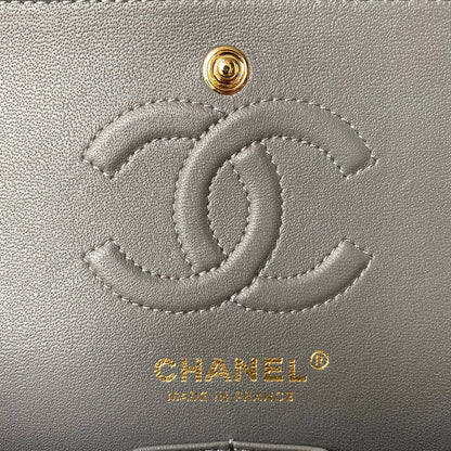 Medium Classic Flap Bag 23cm Grey Lambskin Gold Hardware