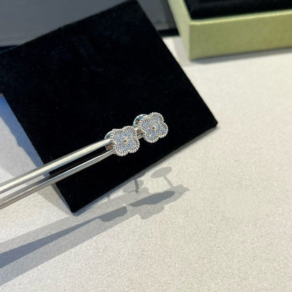 DIANA CLOVER MINI DIAMOND STUD EARRINGS
